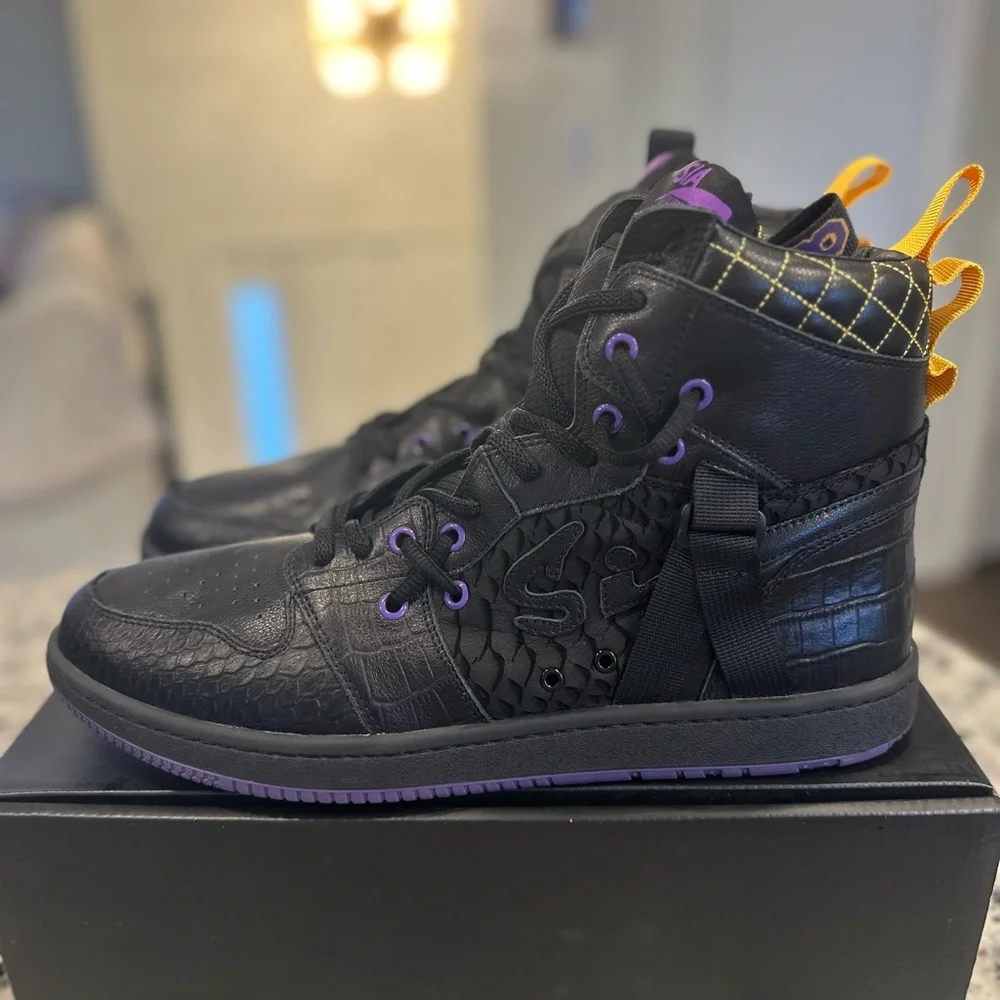 Sia Collective D.1.Y. Black Mamba - Picture 1 of 7